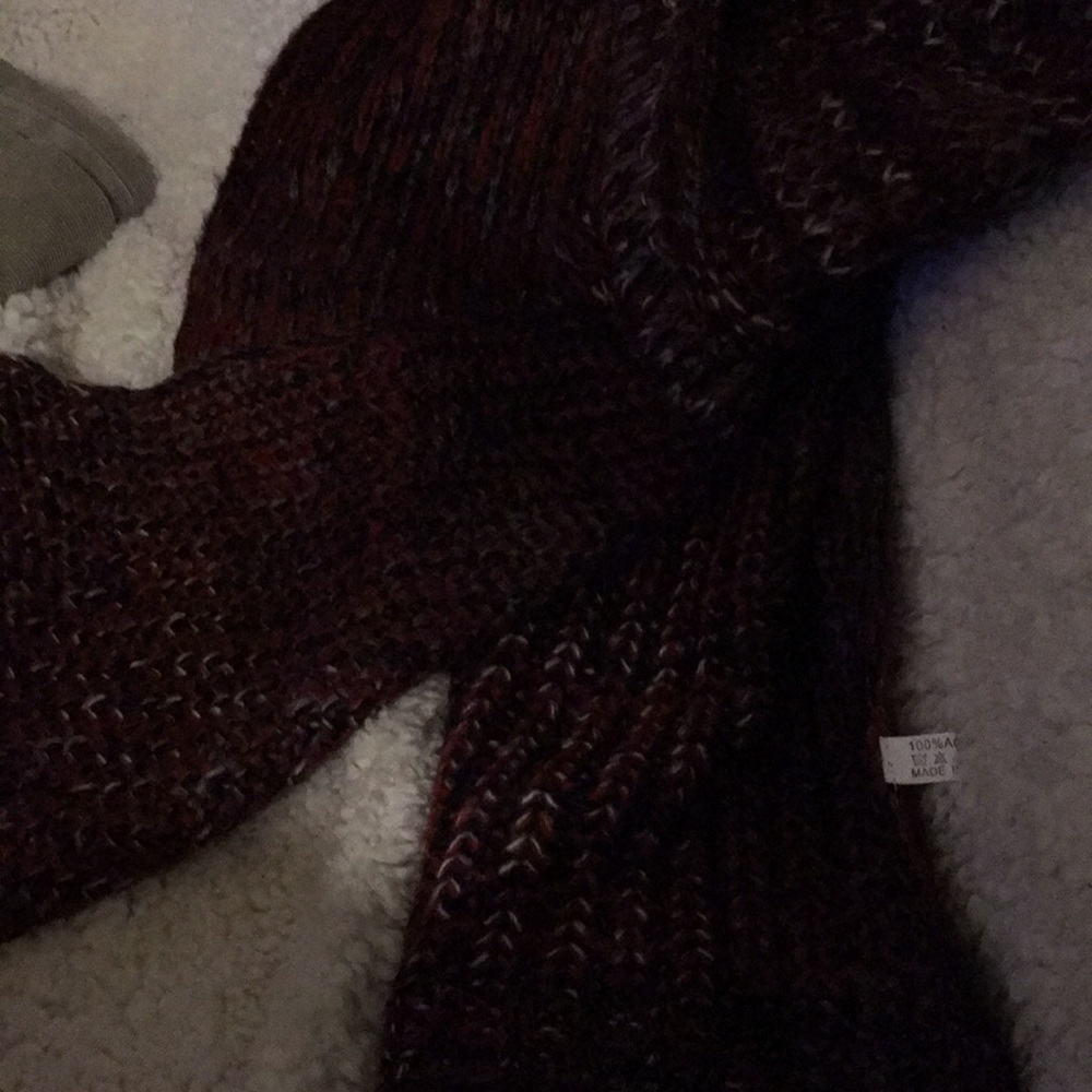 Burgundy and black with white specks scarf and hat
